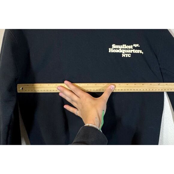 Axel Webber Smallest Apartment in NYC Crewneck Sweatshirt Pullover Women's Small - Picture 7 of 8